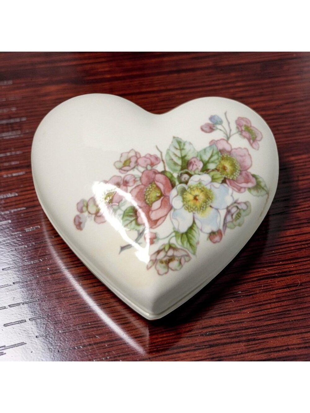 Vintage Porcelain Floral Pattern Heart Shaped Trinket,Jewelry Box